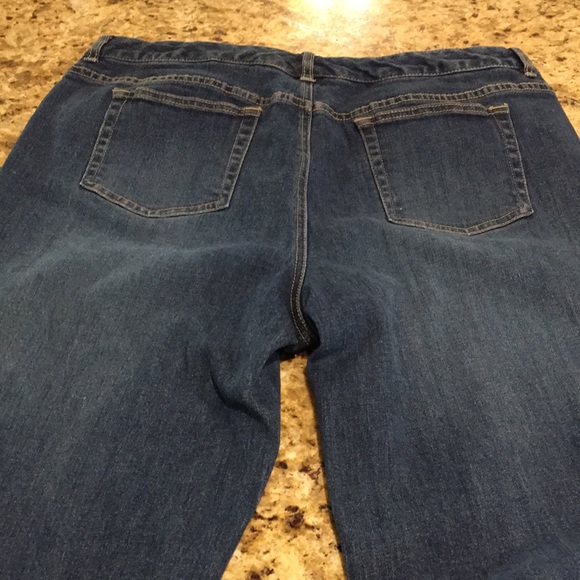 Liz Claiborne Women’s Straight Leg Jeans Size 16 S Flawless Pre-Loved Condition - Picture 3 of 8